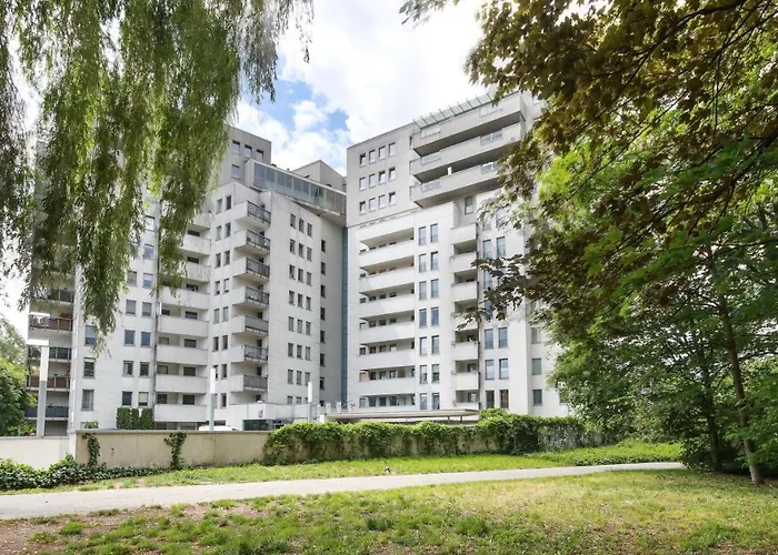 Warta Park - Basen Pool - Sauna - Ac Klimatyzacja - Cost Free Parking - Pelikan - 24h Check In * Poznan